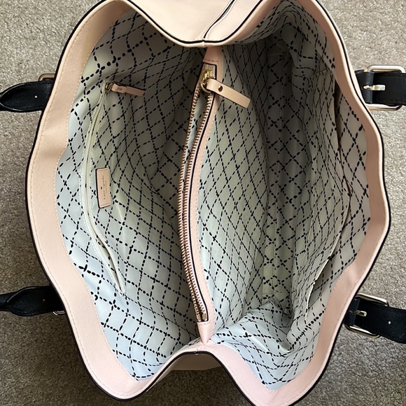 Kate Spade Computer Bag- Like New. Colors Blush/Black - Picture 3 of 4